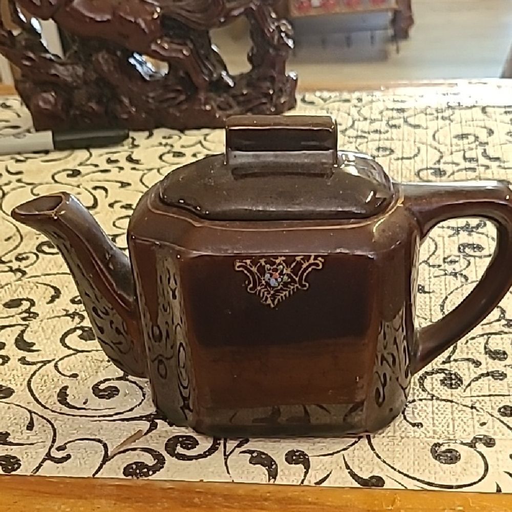 Elegant Japanese Ceramic Teapot